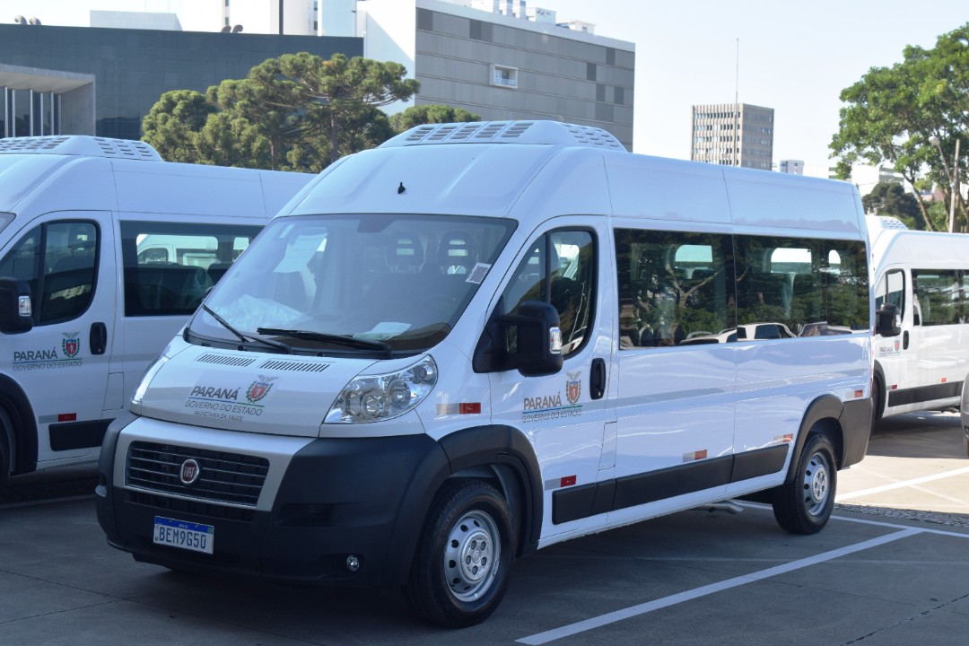 Por intermédio do deputado Alexandre Curi, Ibaiti recebe mais uma van 0 KM para transporte de pacientes