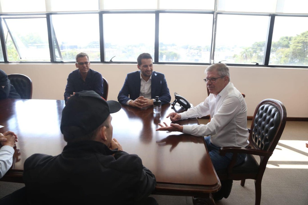 Reunião na Cohapar em Curitiba