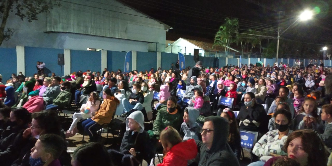 Ibaiti recebe o maior público do projeto Cinema na Praça; Quase mil pessoas assistiram as sessões