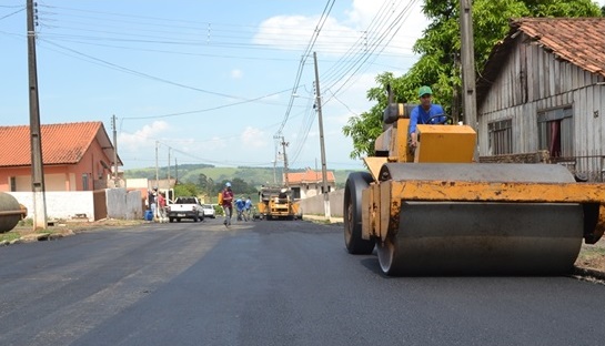 Prefeitura abre licitação para obras de pavimentação de ruas e drenagem em vários bairros de Ibaiti e convida empresas para participarem