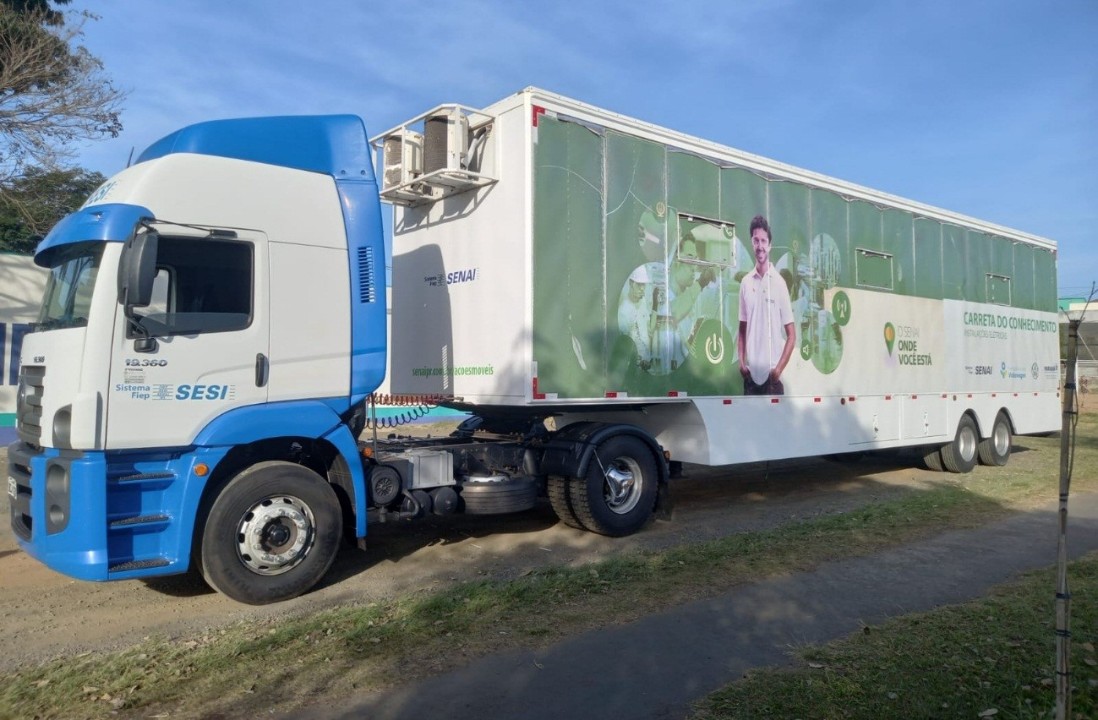 Após pedido do prefeito Dr. Antonely ao Governo do Estado, Ibaiti recebe Carreta do Conhecimento próximo a Pista da Saúde e oferta cursos gratuítos de eletricidade predial e industrial; cursos começam nesta terça